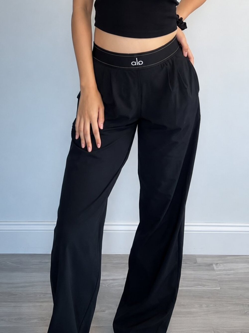 📌 NWT ALO Yoga Suit Up Trouser Black 😛 Polished Wide Leg Pants (Regular 30")